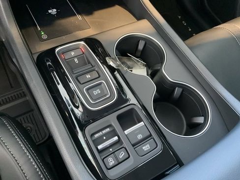 New 2025 Honda Pilot EX-L image 12