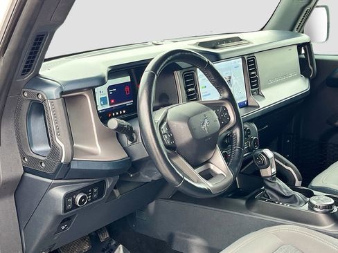 Used 2022 Ford Bronco Outer Banks AWD/4WD image 9