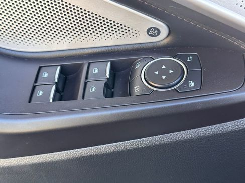 Used 2020 Ford Explorer Platinum w/ Premium Technology Package image 27