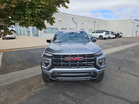 Used 2024 GMC Canyon AT4 w/ AT4 Premium Package image 5