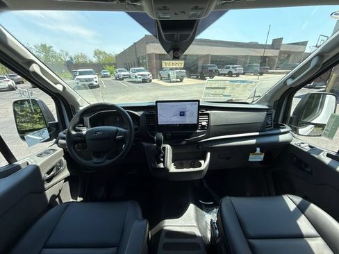 New 2026 Ford Transit 250 148 High Roof RWD image 20