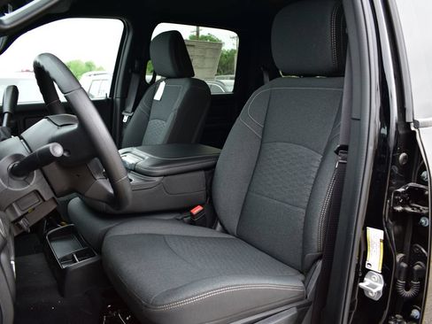 New 2026 RAM 3500 Tradesman AWD/4WD image 22