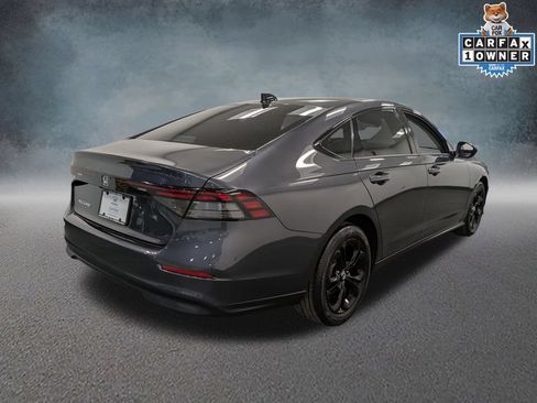 Certified 2025 Honda Accord SE image 4