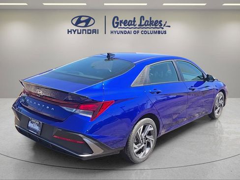 Certified 2025 Hyundai Elantra Sport FWD image 5
