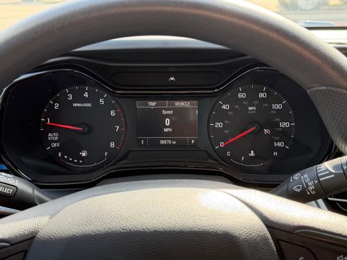 Used 2024 Chevrolet Trax LS w/ LS Convenience Package image 11