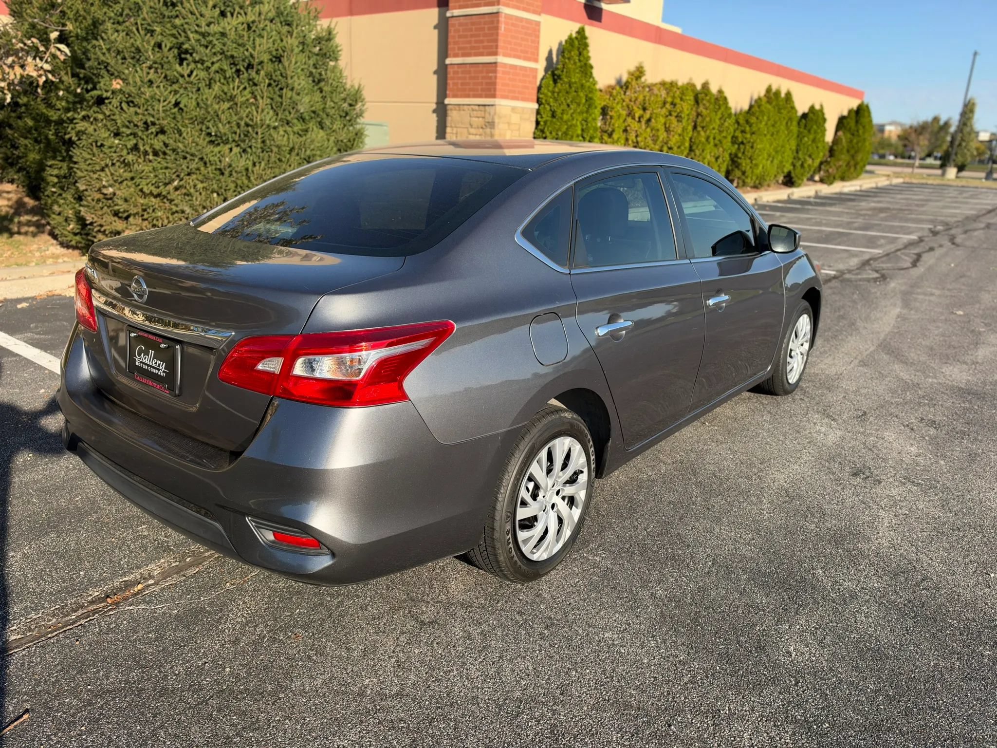 Used 2017 Nissan Sentra S FWD image 8