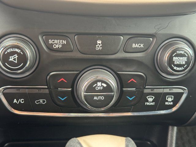 Used 2016 Jeep Cherokee 75th Anniversary FWD image 35