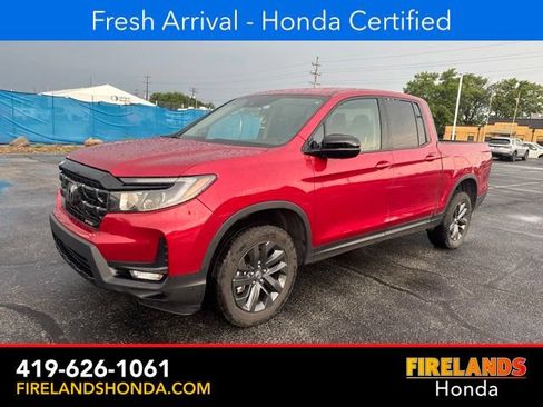 Used 2024 Honda Ridgeline Sport image 2
