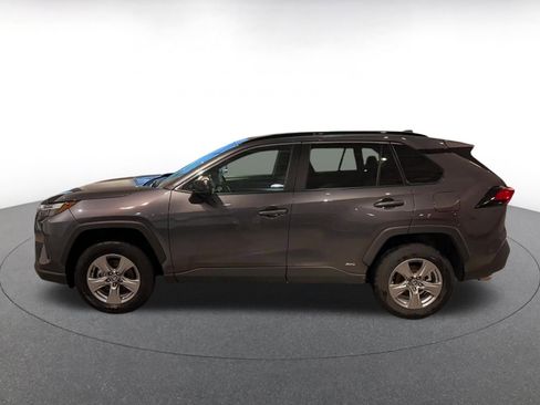 Used 2025 Toyota RAV4 LE image 9