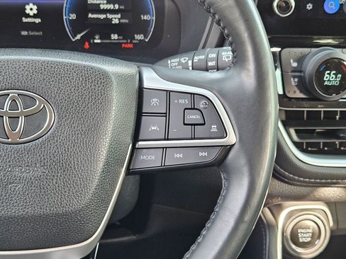 Used 2024 Toyota Grand Highlander Limited image 28