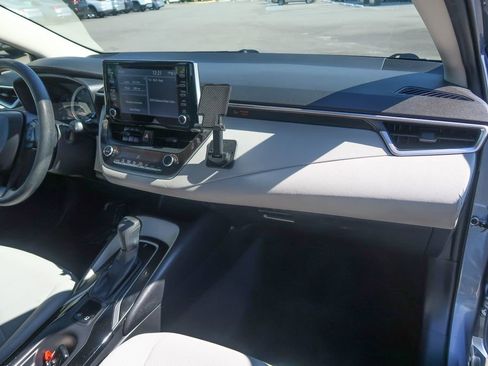 Used 2020 Toyota Corolla LE w/ LE Premium Package image 22