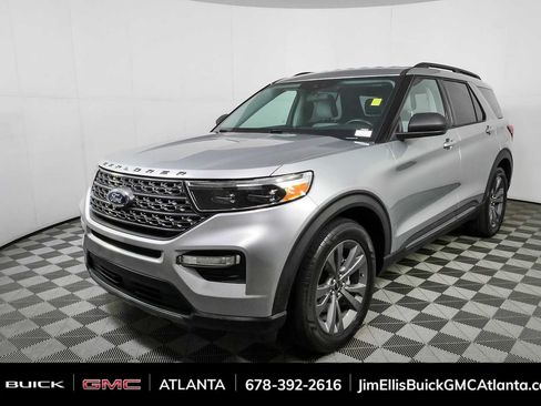 Used 2021 Ford Explorer XLT w/ Equipment Group 202A RWD image 25