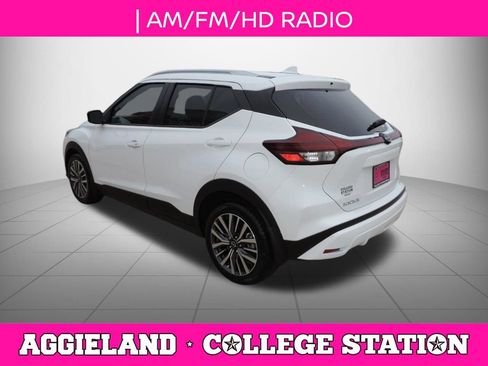 Used 2024 Nissan Kicks SV FWD image 6