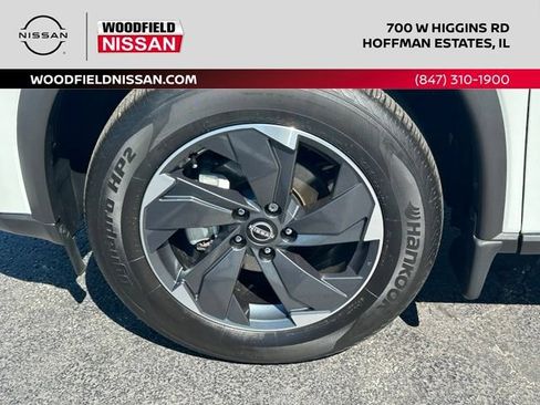 Certified 2025 Nissan Rogue SV AWD/4WD image 9