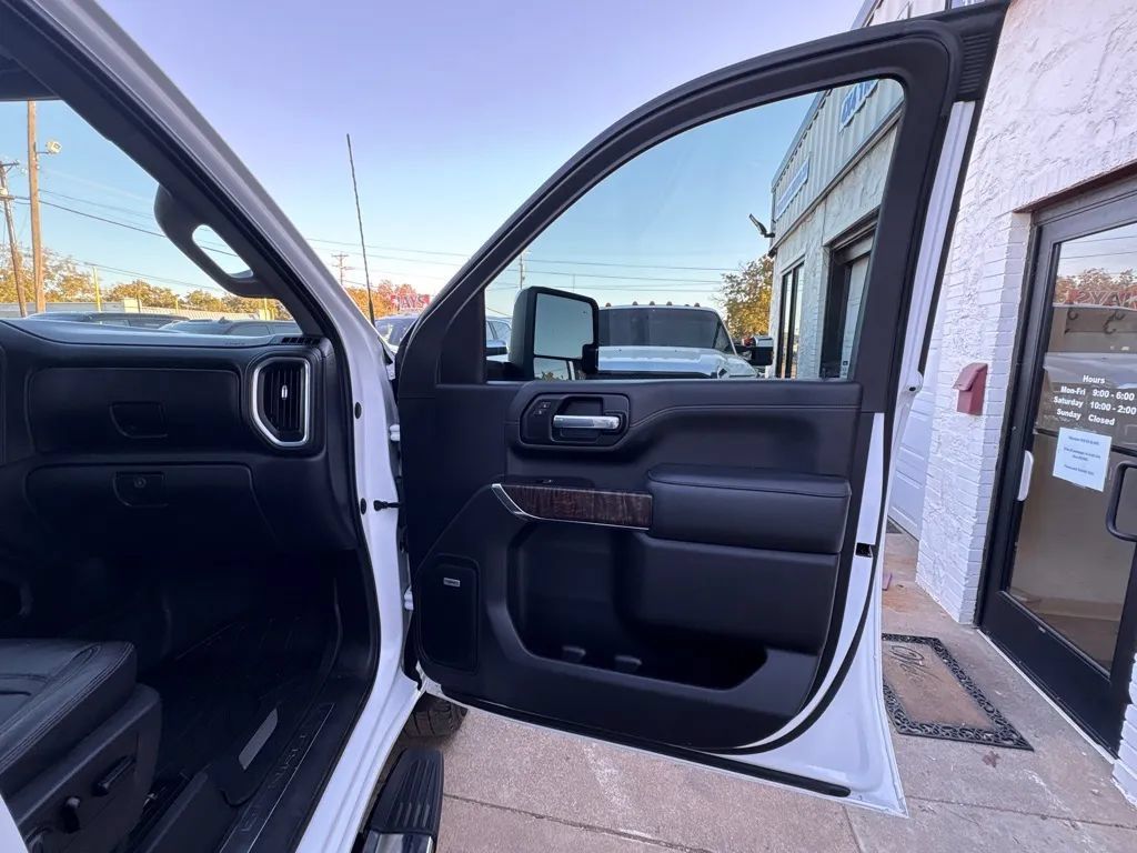 Used 2020 GMC Sierra 2500 Denali w/ Technology Package AWD/4WD image 14