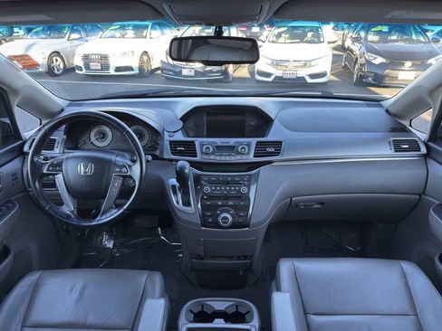 Used 2013 Honda Odyssey Touring image 15