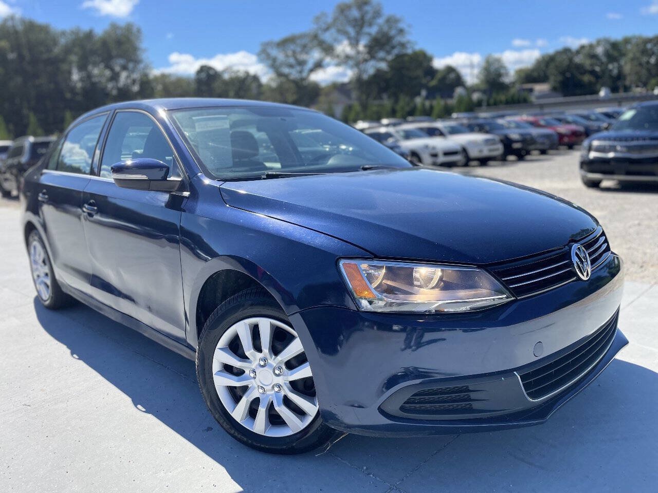 Used 2013 Volkswagen Jetta SE FWD image 1