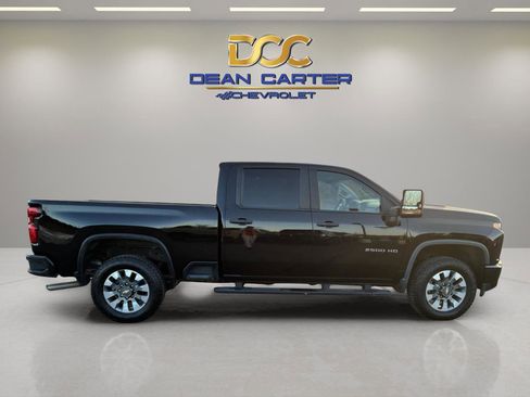 Used 2022 Chevrolet Silverado 2500 Custom w/ Custom Value Package image 8
