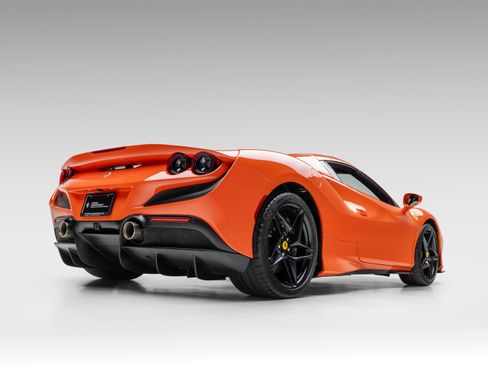 Certified 2022 Ferrari F8 Tributo image 17