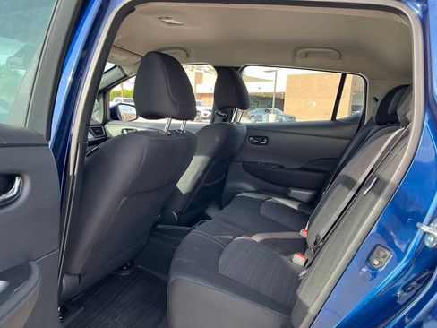 Used 2025 Nissan Leaf S FWD image 11