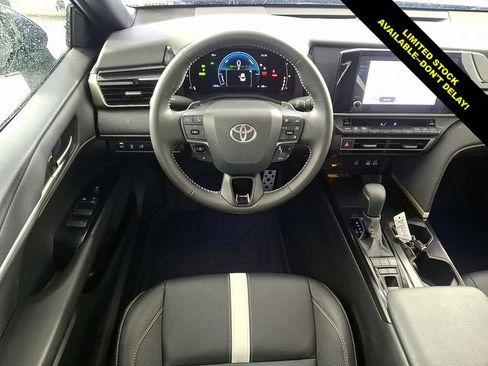 Certified 2025 Toyota Camry SE FWD image 13