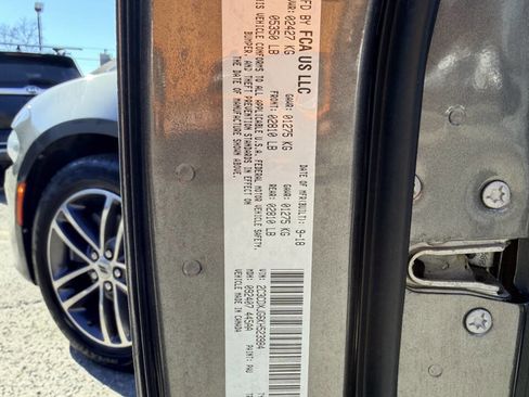 Used 2019 Dodge Charger SXT w/ Cold Weather Package image 30