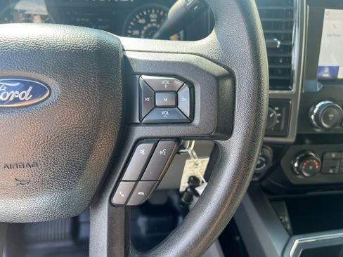 Used 2020 Ford F150 XLT w/ Heavy-Duty Payload Package AWD/4WD image 17