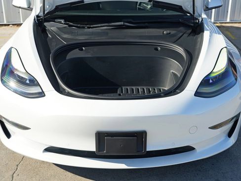 Used 2021 Tesla Model 3 Standard Range Plus image 8