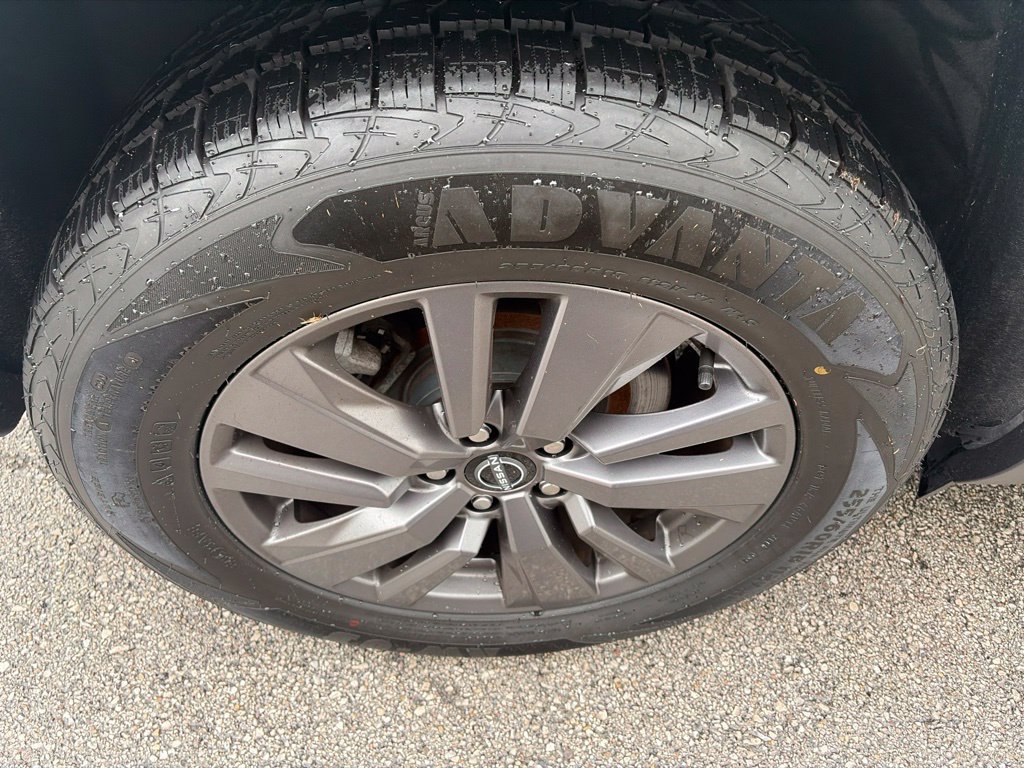 Used 2022 Nissan Pathfinder SV FWD image 35