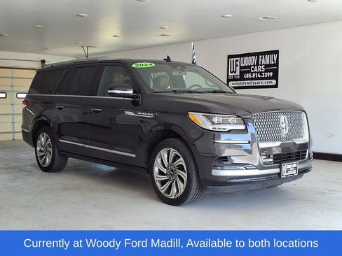 Used 2024 Lincoln Navigator L Reserve AWD/4WD image 1
