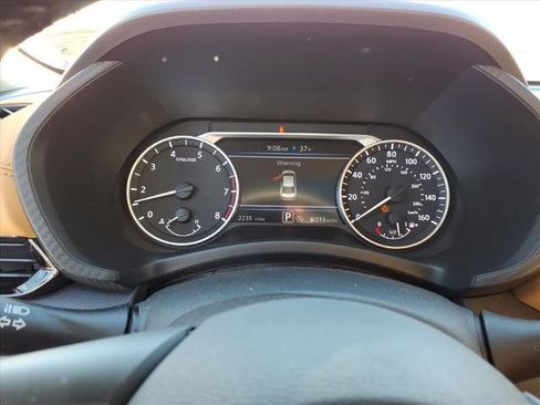 Certified 2025 Nissan Sentra SV w/ SV Premium Package FWD image 17