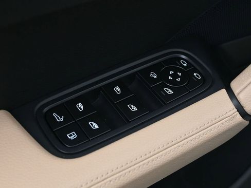 Certified 2026 Porsche Cayenne S AWD/4WD image 19