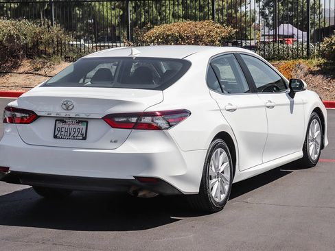 Used 2023 Toyota Camry LE FWD image 7