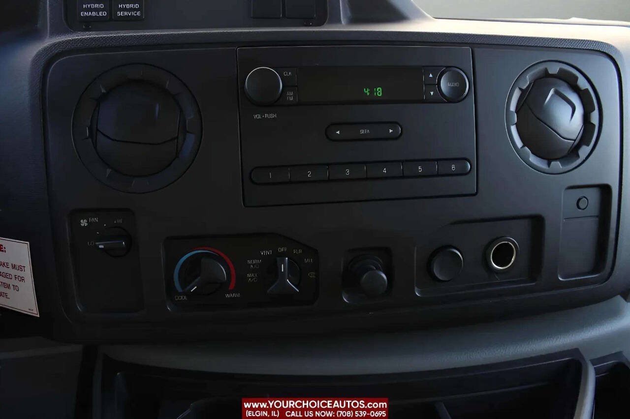 Used 2011 Ford E-450 and Econoline 450 Super Duty RWD image 16