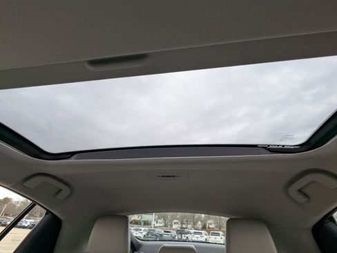 Used 2024 Toyota Prius Limited image 20