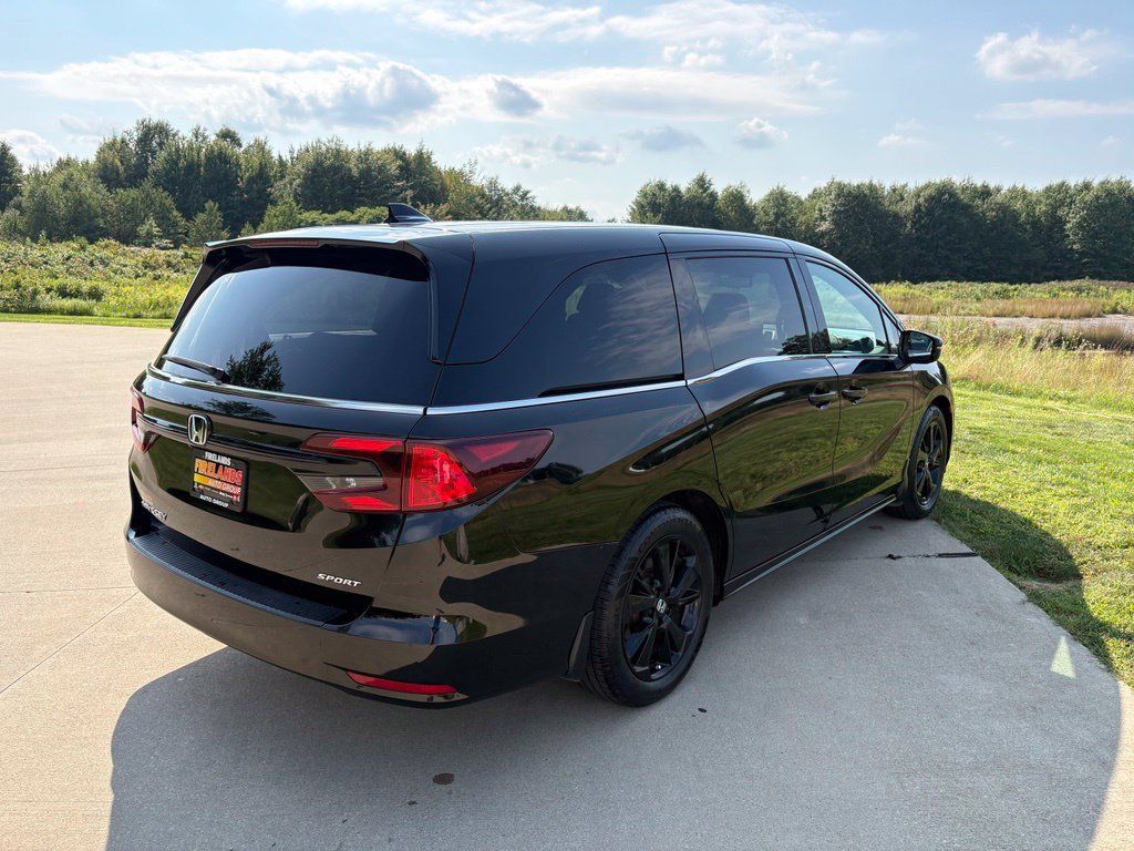 Used 2023 Honda Odyssey Sport image 9