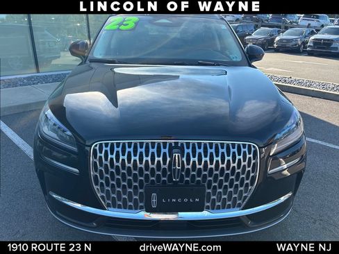 Certified 2023 Lincoln Corsair AWD w/ Rear Removable Package Tray image 11