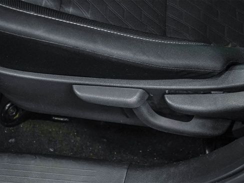 Used 2023 Nissan Kicks SV image 20