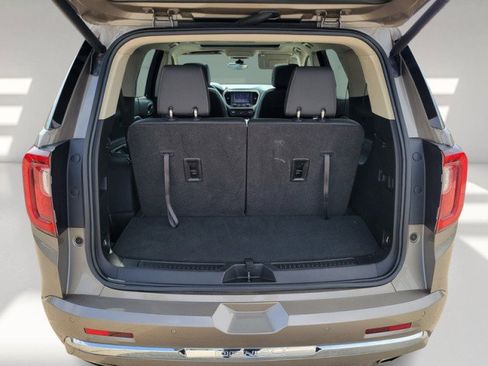 Used 2023 GMC Acadia Denali w/ Denali Ultimate Package image 5