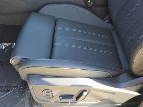 New 2025 Audi Q5 Prestige image 17