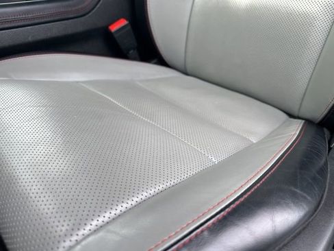 Used 2024 Dodge Durango GT image 16