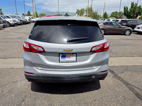 Used 2020 Chevrolet Equinox LT FWD image 7