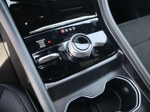 New 2026 Jeep Grand Cherokee Altitude AWD/4WD image 9