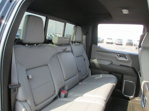 Certified 2022 Chevrolet Silverado 1500 LTZ w/ LTZ Premium Package image 24