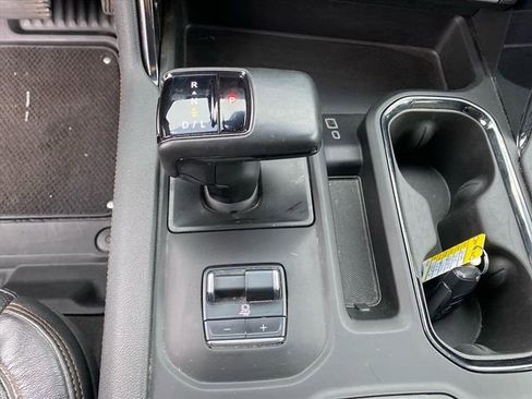 Used 2024 GMC Sierra 1500 AT4 w/ Technology Package image 12