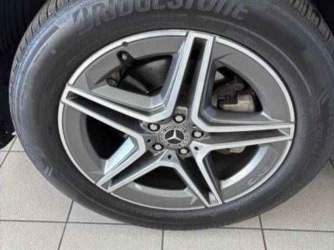 Used 2023 Mercedes-Benz GLE 350 image 4
