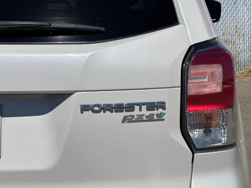 Used 2017 Subaru Forester 2.5i Premium w/ Rugged Package #1 AWD/4WD image 21
