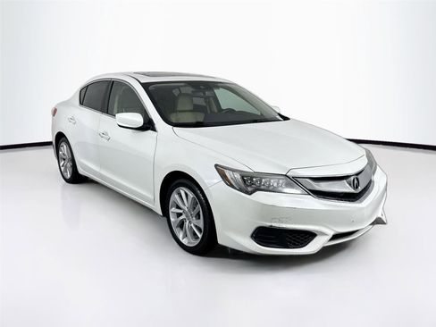 Used 2018 Acura ILX w/ Technology Plus Package image 4
