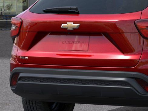 New 2026 Chevrolet Trax LS w/ Driver Confidence Package FWD image 14