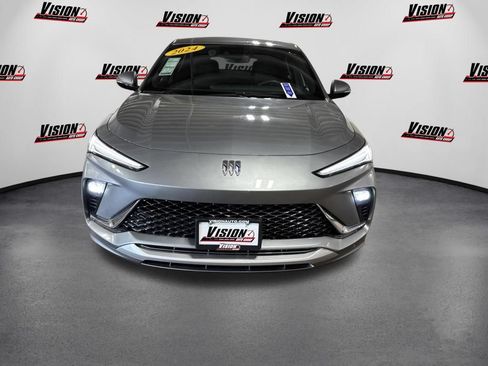 Used 2024 Buick Envista Avenir FWD image 2